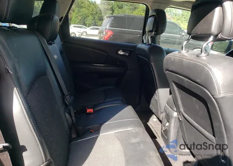 2020 Dodge Journey Crossroad z USA, uszkodzony, nr VIN 3C4PDCGB2LT267000